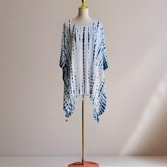 0080/ White and Blue Tie Dye  Poncho with fringed, Short Kaftan - Picture 1 of 6